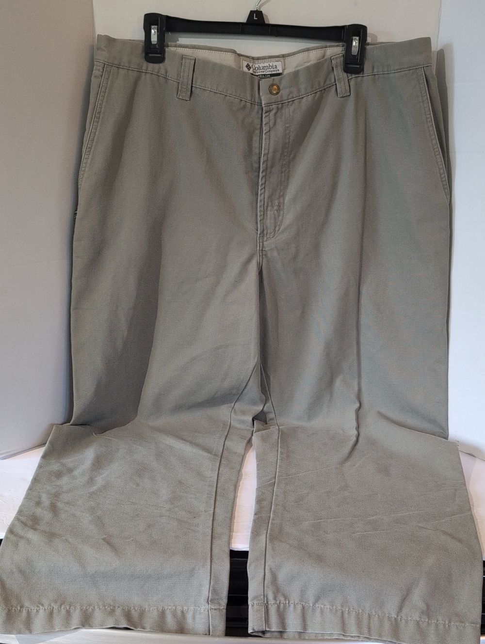 Columbia Men's 38 X 32 Sage Green Casual Chinos